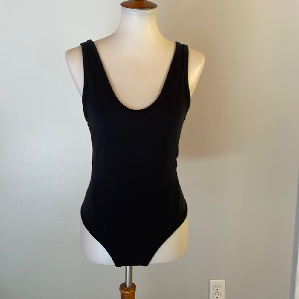 [SKIMS] Black Smoothing Thong Bodysuit - Size Medium
